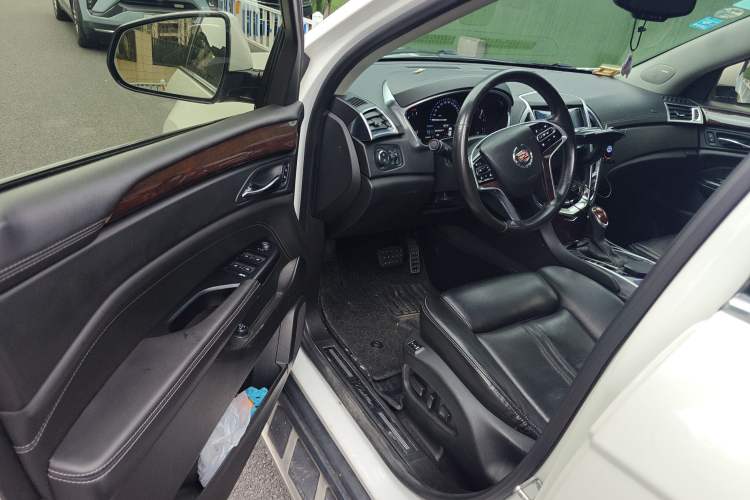 Used Cadillac SRX 2015 3.0L Elite Model