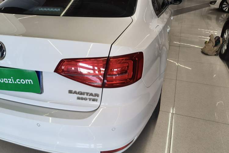 Used Volkswagen Sagitar 2018 280TSI DSG Comfort Model
