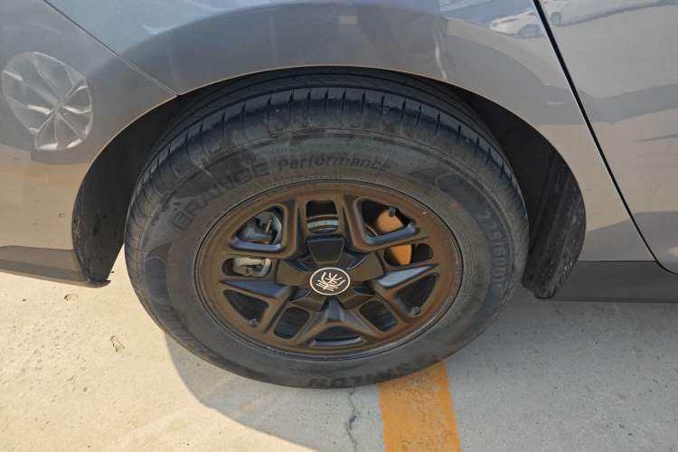 Used BYD Qin PLUS 2025 DM-i Smart Drive 55KM Leading Model
