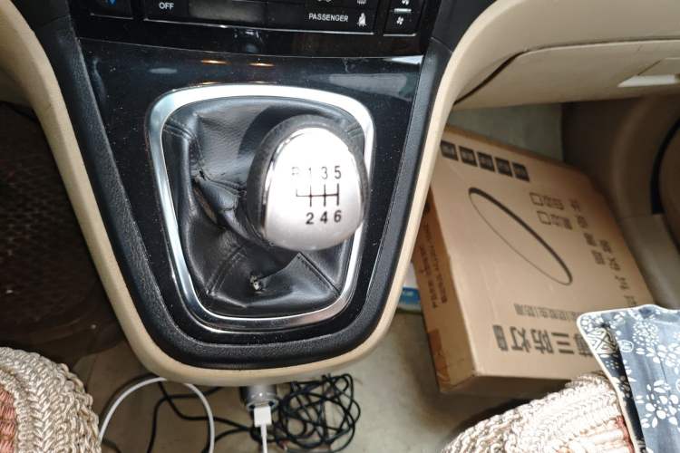 Used Haval H6 2011 2.0L Manual Two-Wheel Drive Elite Version Gear Lever