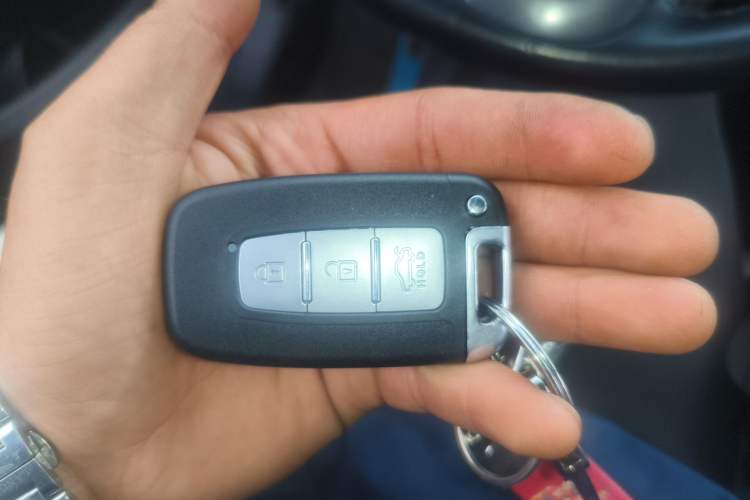 Used Hyundai Veloster 2015 1.6T Automatic Prestige Edition Vehicle Key