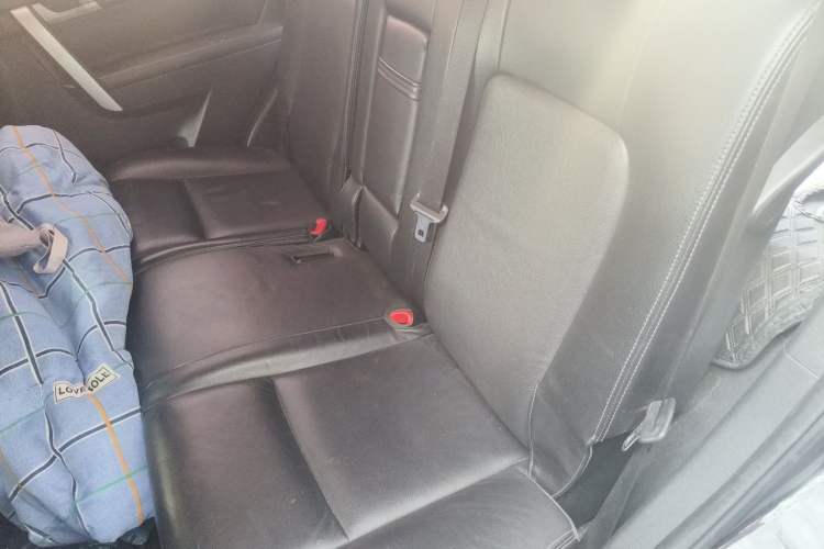 Used Chevrolet Captiva 2012 2.4L 4x4 Flagship Edition 7 Seats