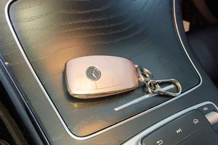 Used Mercedes-Benz C-Class 2019 C 180 L Fashion Edition Sport Version Vehicle Key