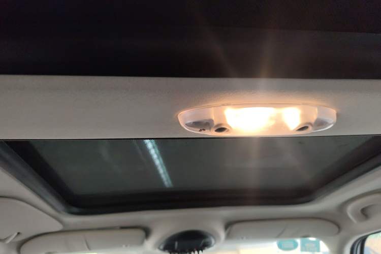 Used MINI Countryman 2015 1.6T COOPER S ALL4 Limited Edition for Tibet Expedition