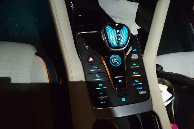 Used BYD Song PLUS New Energy 2021 DM-i 110KM Flagship PLUS Gear Lever