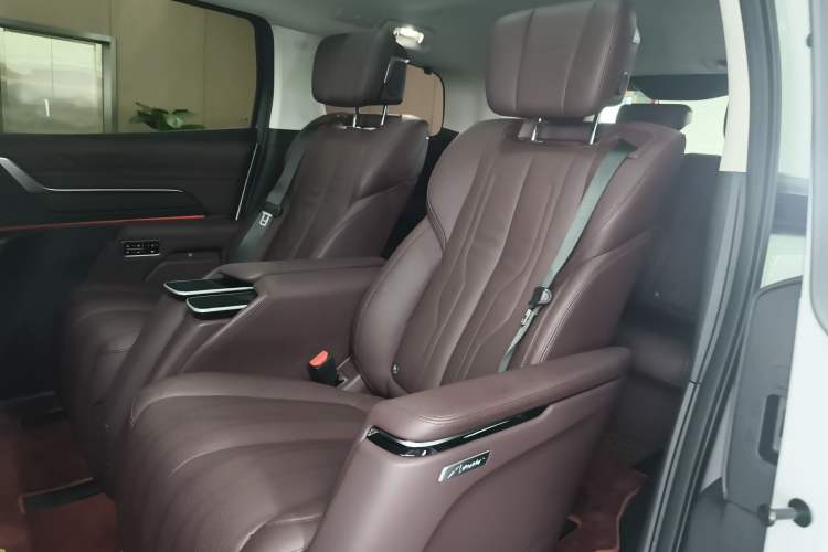 Used Buick Century 2023 2.0T Seven-Seater Yinshi Edition