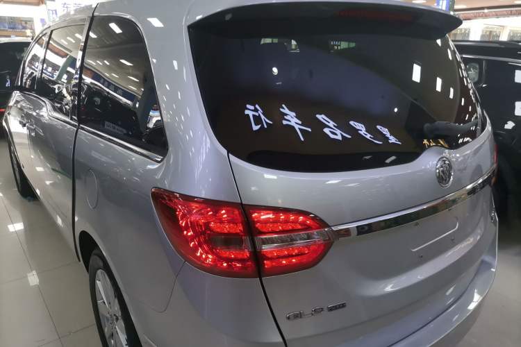 Used Buick GL8 2018 28T Comfort Model China VI Standard Exterior 2