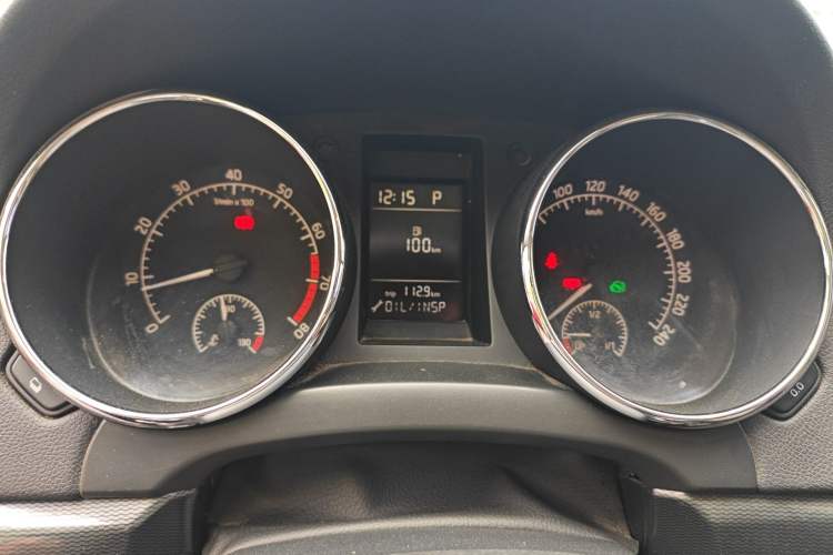 Used Skoda Yeti 2016 1.4TSI DSG Advanced Edition Instrument Cluster