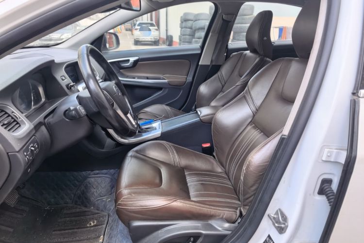 Used Volvo S60 New Energy 2015 S60L E-Drive Hybrid T6 Smart Drive Edition Left Front Seat