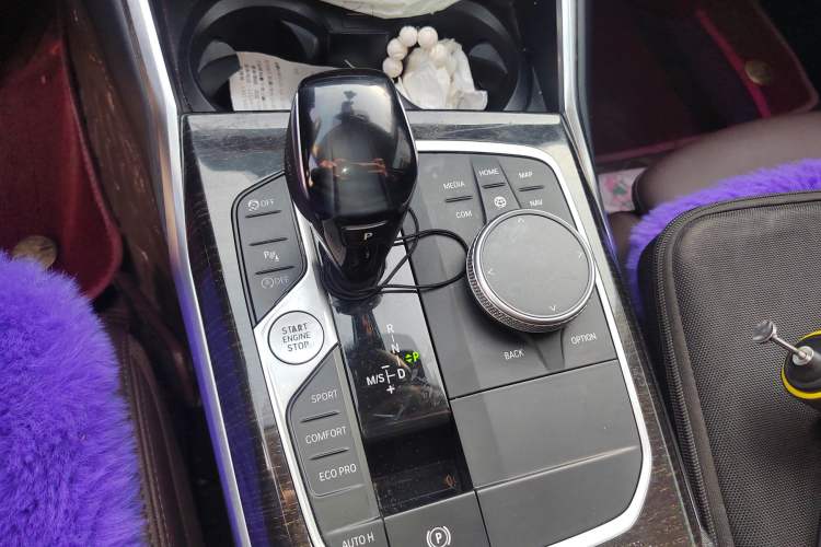 Used BMW 3 Series 2021 Second Facelift 325Li M Sport Package Gear Lever