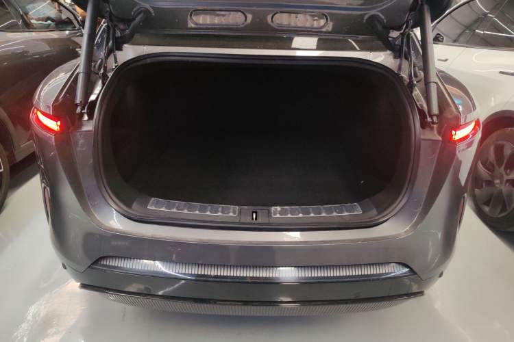 Used Avatr 11 2025 Ultra Extended-Range Edition