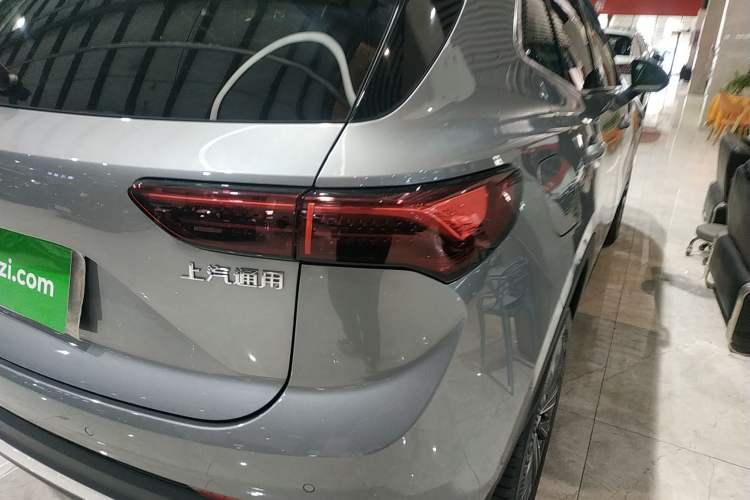 Used Buick Envision 2025 25T Entry-Grade Platinum Edition
