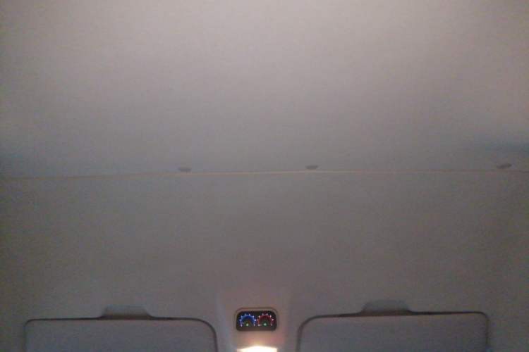 Used Ford Transit Custom 2013 2.4T Diesel Econo-Logistics Vehicle Short Wheelbase Mid-Roof China IV Standard