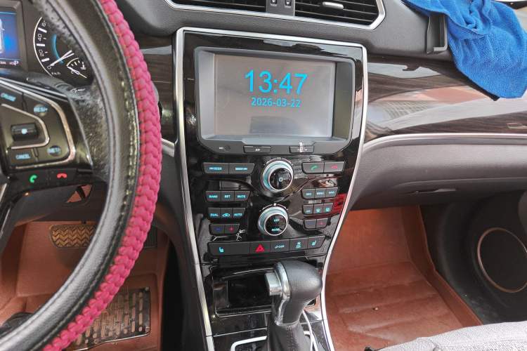 Used Haval H2 2016 Red-Label 1.5T Automatic Two-Wheel Drive Luxury Model