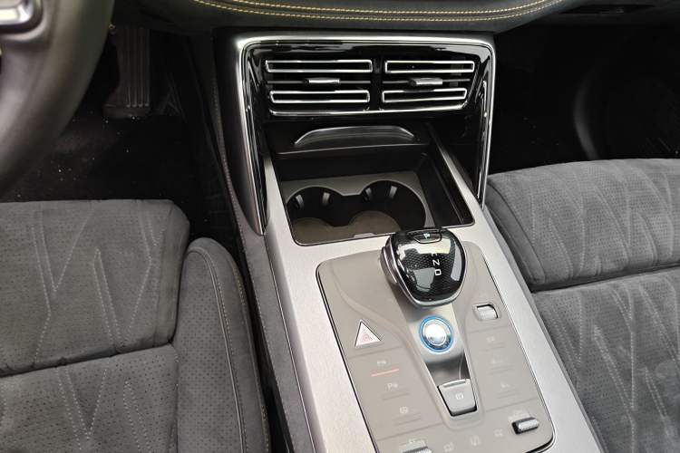 Used BYD Tang New Energy 2024 Facelift DM-p War God Edition Gear Lever