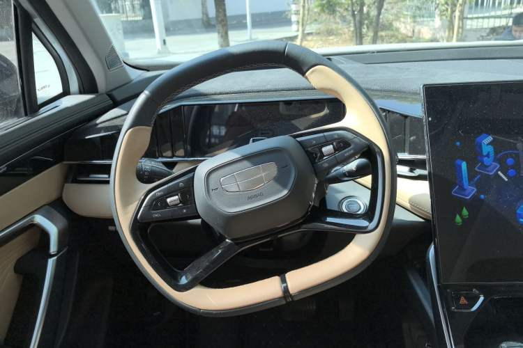 Used Geely Auto FX11 2023 2.0TD DCT Flagship Version