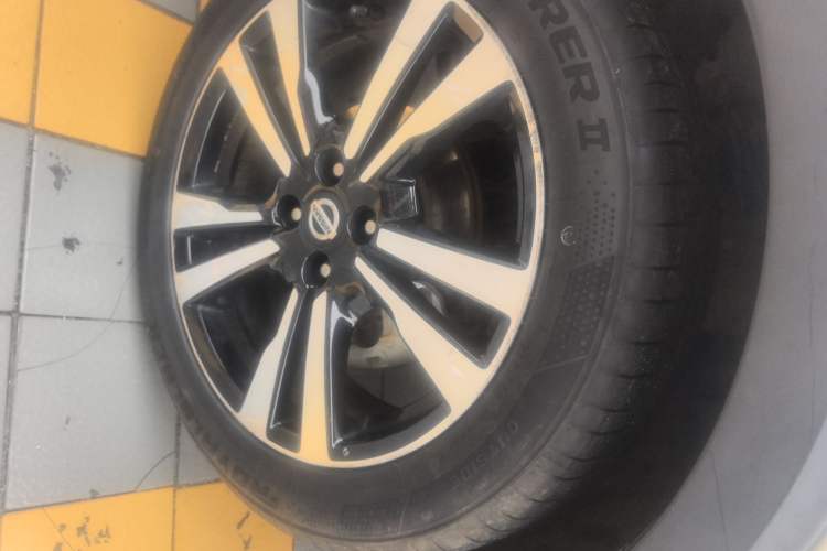 Used Nissan Kicks 2019 1.5L CVT Smart Connect Luxury Edition