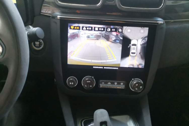 Used Lynk & Co 03 2019 03+ 2.0TD Automatic Wind-Chasing Edition Audio And AC Panel