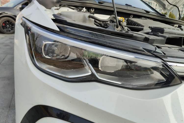 Used Volkswagen Golf 2021 280TSI DSG R-Line Right Front Headlight