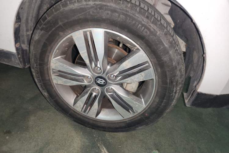 Used Hyundai ix35 2013 2.0L Automatic 4x4 Intelligent GLS China IV Standard
