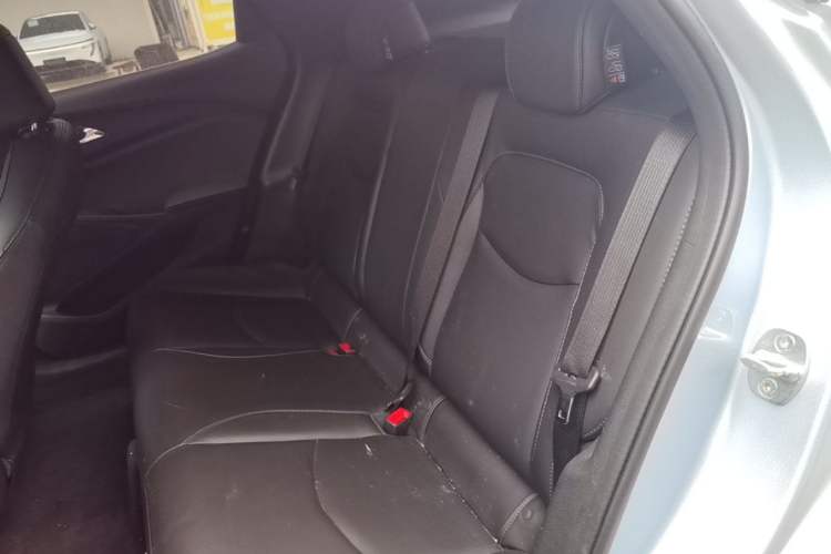 Used Chevrolet Menlo 2023 Star Enjoyment Version Plus Left Rear Seat