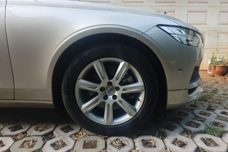 Used Volvo S90 2017 T4 Zhiyi Edition