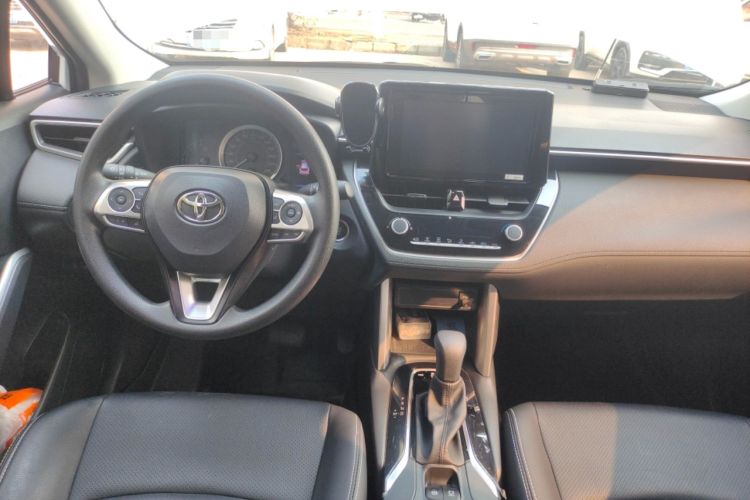 Used Toyota Corolla Cross 2022 2.0L Elite Edition Center Console