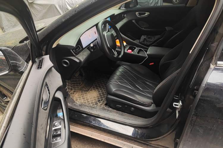 Used Roewe D7 2023 DMH 125km Excellence Edition Driver Seat