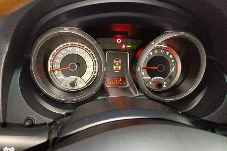 Used Mitsubishi Pajero  Instrument Cluster