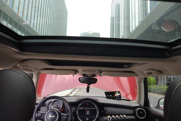 Used MINI 2014 1.2T ONE+ Headliner