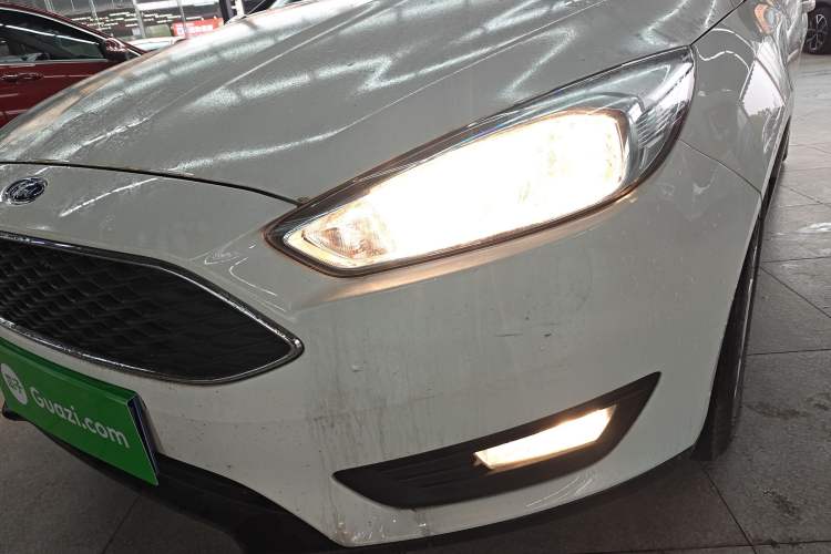 Used Ford Focus 2018 Hatchback Classic 1.6L Automatic Trendy SmartDrive Edition