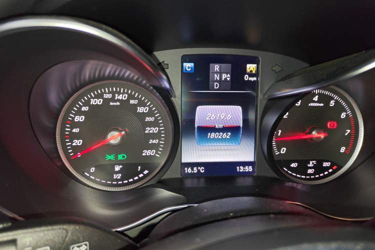 Used Mercedes-Benz GLC 2017 GLC 200 4MATIC
