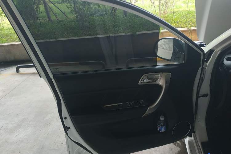 Used Haval H6 2015 Upgraded Model 1.5T Manual Two-Wheel Drive Elite Version