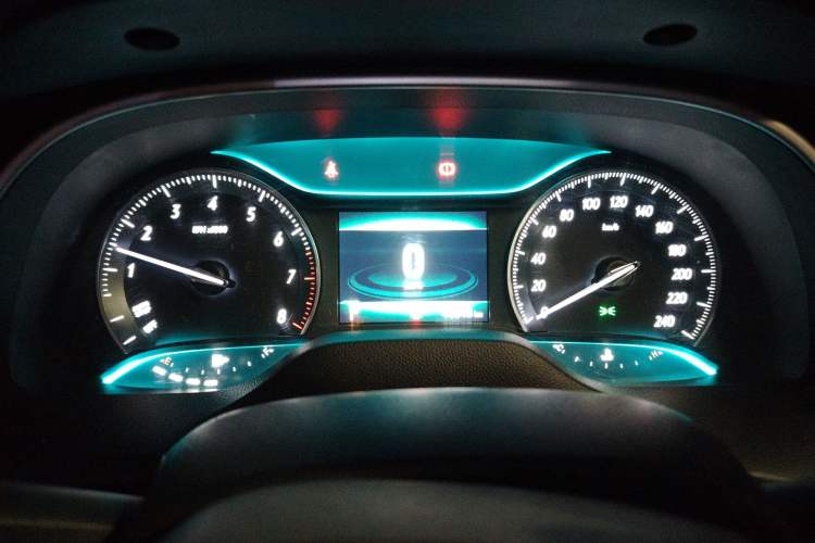 Used Buick GT 2019 15T Dual-Clutch Connected Elite Model China VI Instrument Cluster