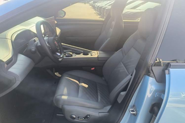 Used Zeekr 001 2025 YOU Edition 100 kWh All-Wheel Drive Left Front Seat