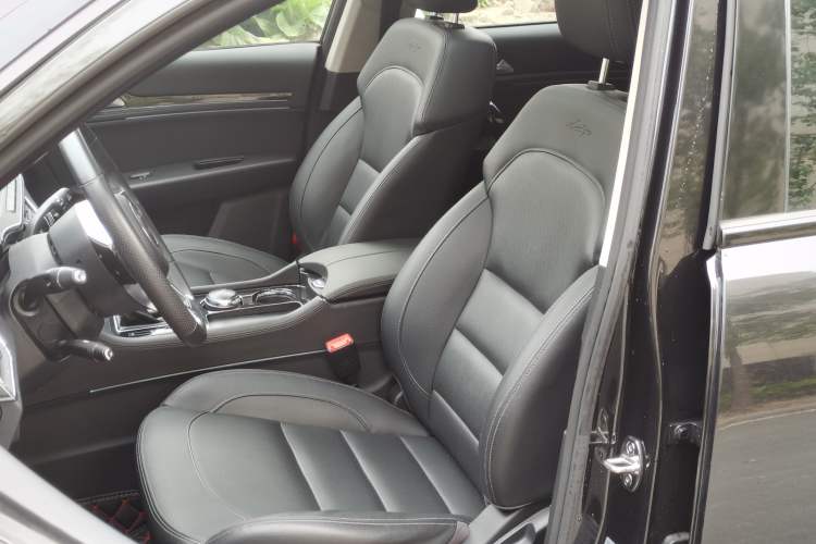 Used Zotye T600 Coupe 2017 1.5T Automatic Luxury Model Left Front Seat