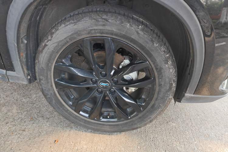 Used CHANGAN OSHAN X5 PLUS 2023 Revised 1.5T DCT Excellence Edition Right Front Wheel Hub