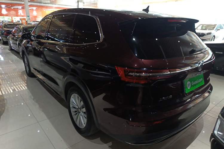 Used Volkswagen Viloran 2020 330TSI Business Edition Rear Left 45 Deg