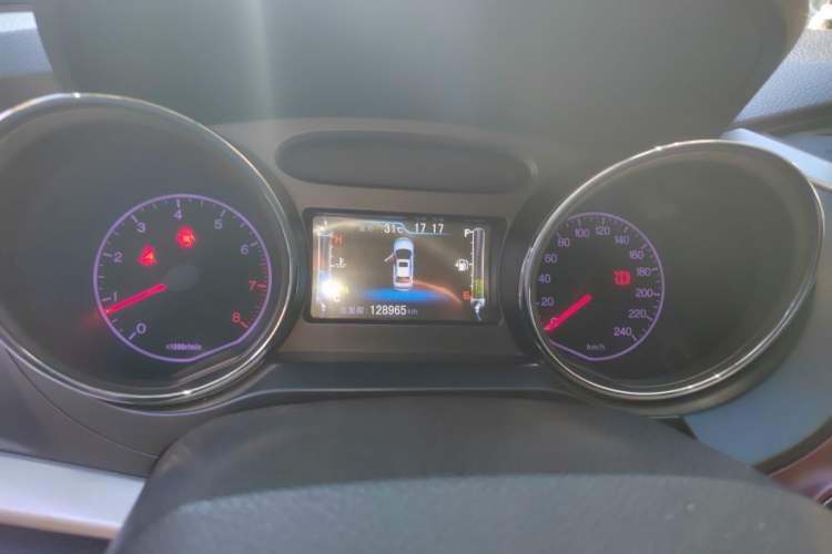 Used BYD G5 2014 1.5TI Manual Luxury Edition
