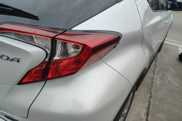 Used Toyota IZOA 2021 2.0L Enjoy Edition
