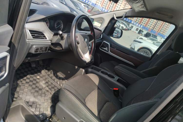 Used JAC Refine M3 PHEV 2025 PLUS 2.0L Comfort Edition
