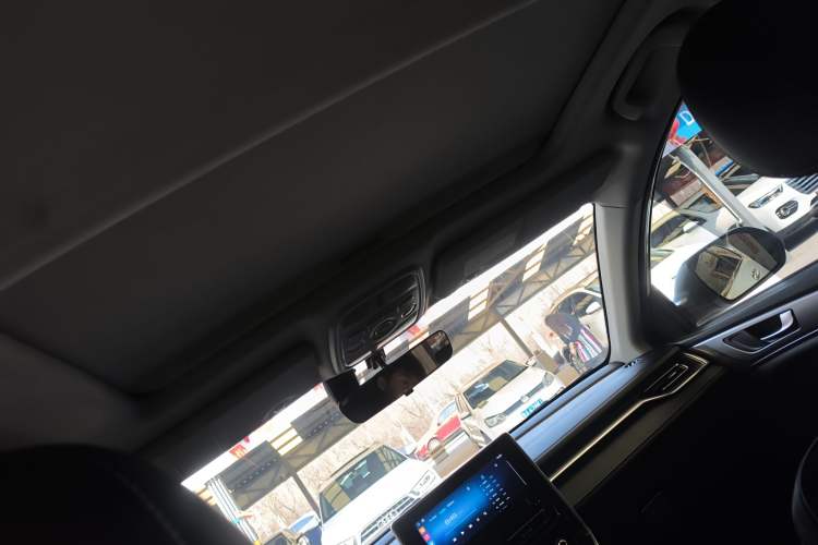 Used Haval M6 2021 PLUS 1.5T Manual Luxury Smart Connectivity Model
