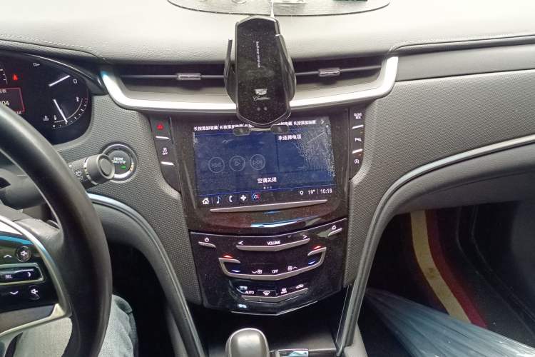 Used Cadillac XTS 2018 28T Tech Edition Audio And AC Panel