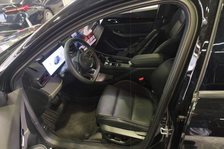 Used Lynk & Co 03 2025 2.0TD DCT Champion Edition Pro
