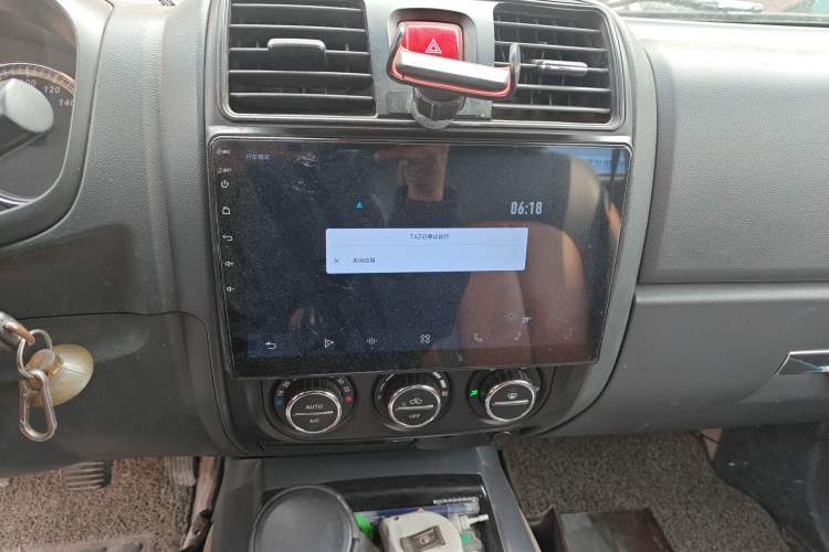 Used Great Wall Wingle 5 2013 2.0T European Version Two-Wheel Drive Elite Edition 6MT Compact Double-Cab GW4D20B
