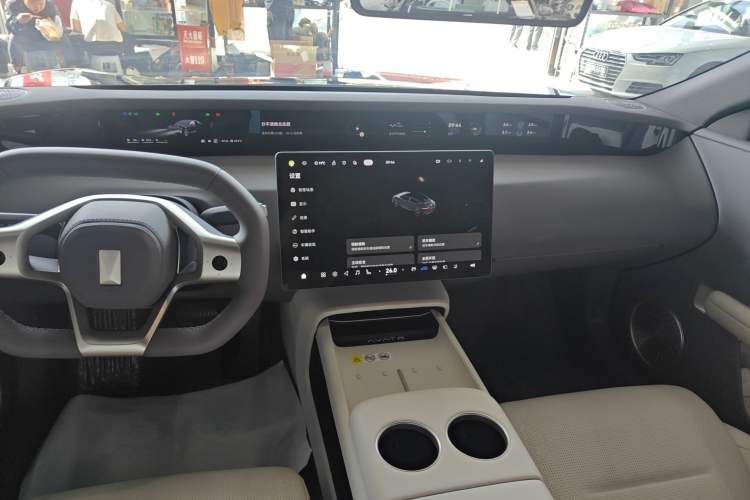 Used Avatr 06 2025 Pro Range-Extended Edition Gear Lever