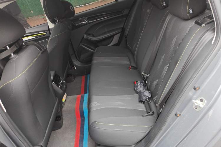 Used Roewe i5 2021 1.5L CVT Platinum Edition