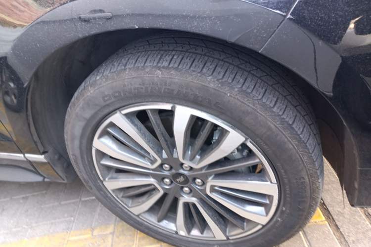 Used Ford Edge 2021 PLUS EcoBoost 245 Two-Wheel-Drive Titanium 7-Seater
