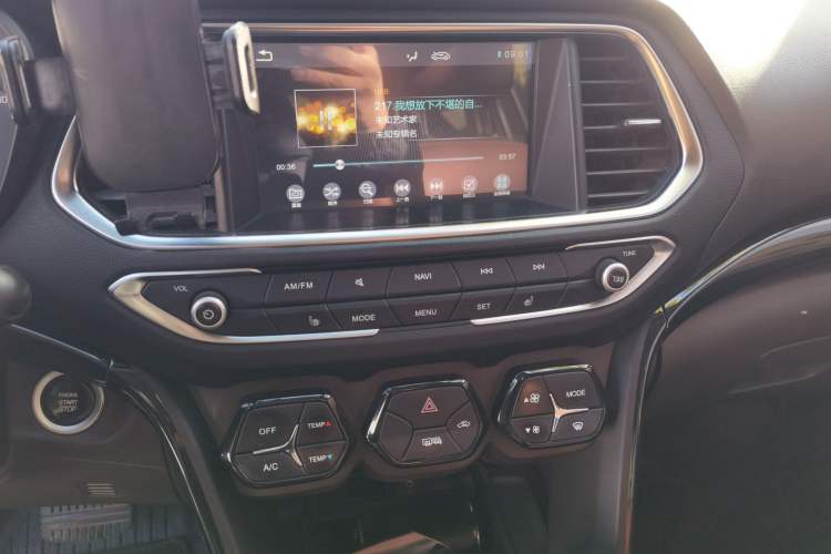 Used GAC Trumpchi GS4 2017 235T G-DCT Two-Wheel Drive Luxury Edition