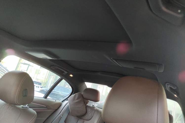 Used BMW 5 Series 2022 Second Facelift 530Li Leading Edition M Sport Package Headliner